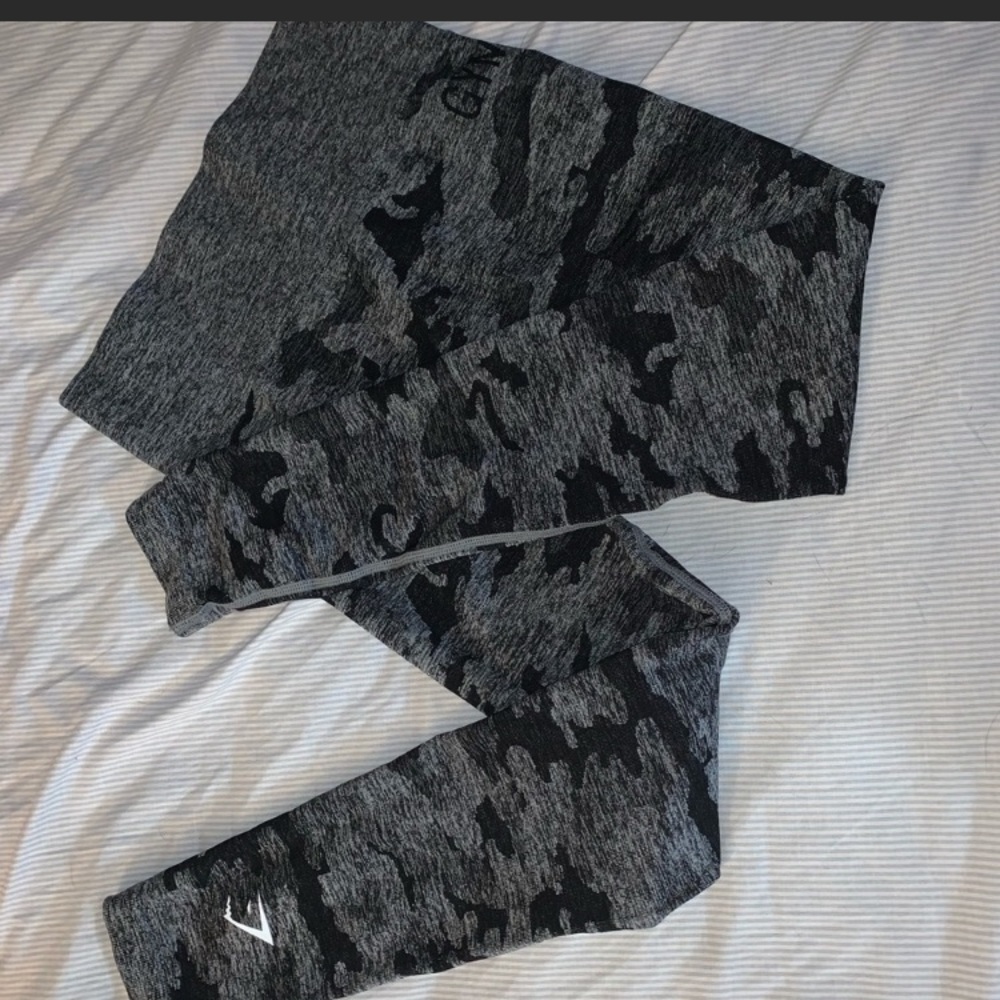Gymshark Black Camo